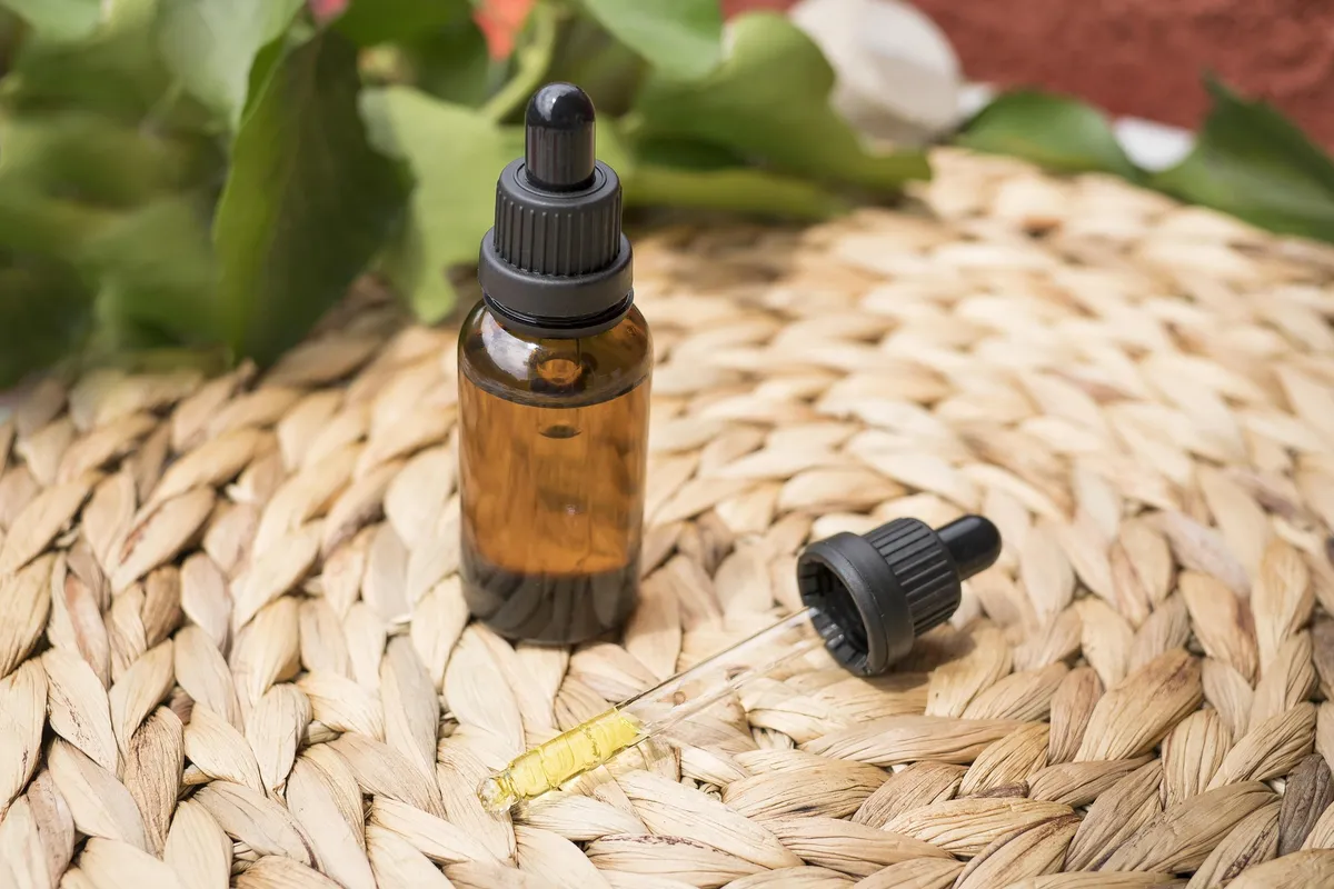 Tintura madre, producto de herboristería artesanal de DORILA